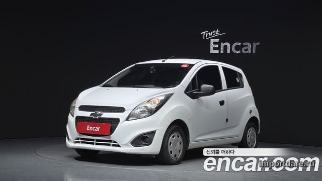 Chevrolet Spark спереди