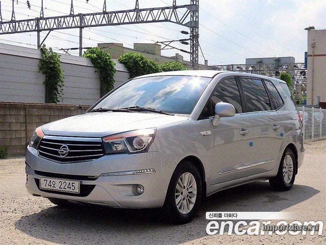 KGM KORANDO TURISMO 2018 — 148 500 км, серебристо-серый, Корея — под ключ — фото 2
