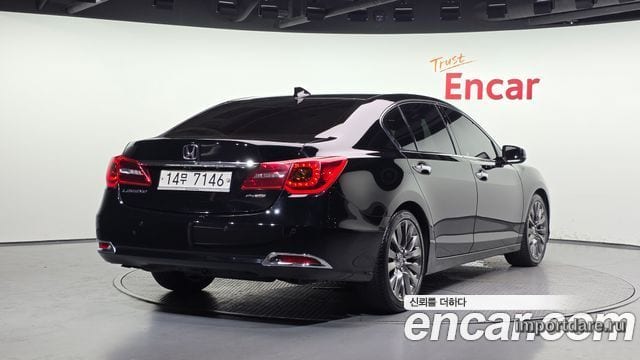 Honda Legend сбоку