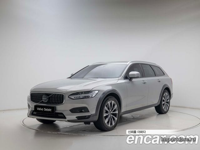 Volvo V90 Cross Country 2023