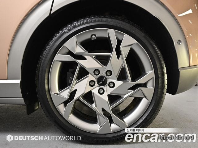GENESIS GV60 2023 — 58 970 км, светло-золотистый, Корея — под ключ — фото 5