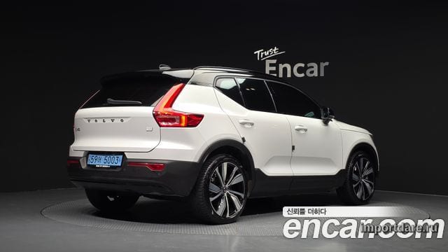 VOLVO XC40 RECHARGE 2022 — 34 337 км, белый, Корея — под ключ — фото 2