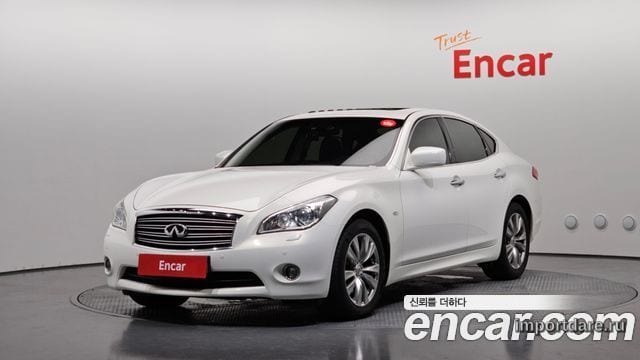 Infiniti M30d 2013