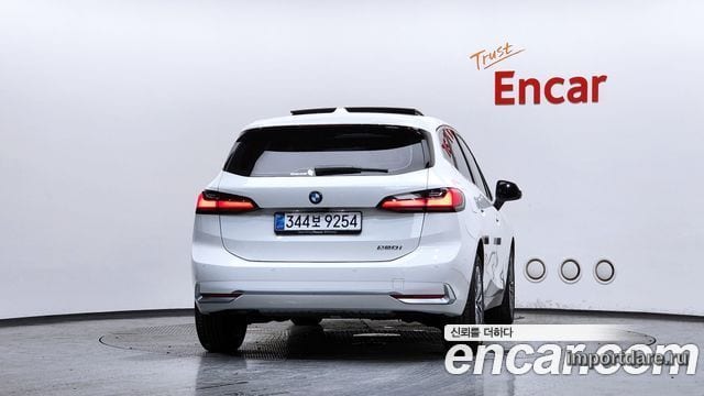 BMW 2 Series Active Tourer сзади