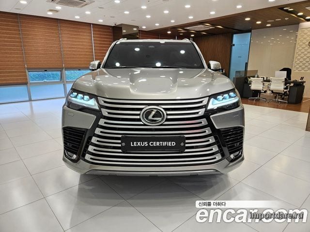 LEXUS LX 2025 — 11 350 км, серебристо-серый, Корея — под ключ — фото 3