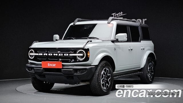 FORD BRONCO 2023 — 30 181 км, светло-серебристый, Корея — под ключ — фото 1