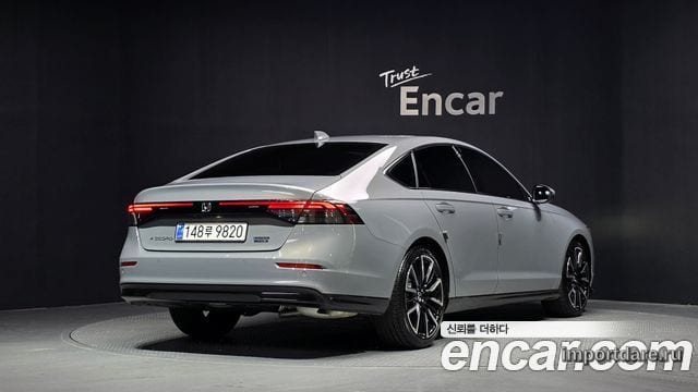 Honda Accord сбоку