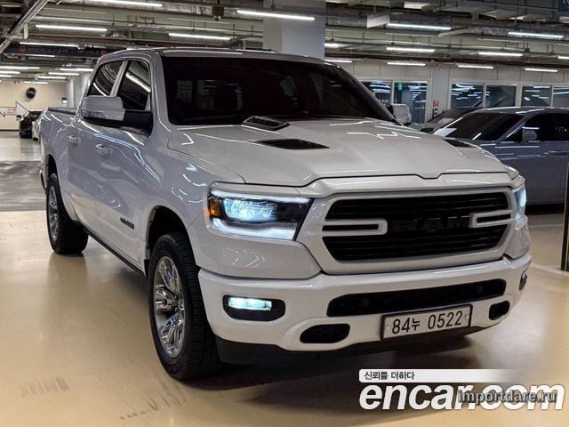 DODGE RAM PICKUP 2019 — 79 000 км, белый, Корея — под ключ — фото 2