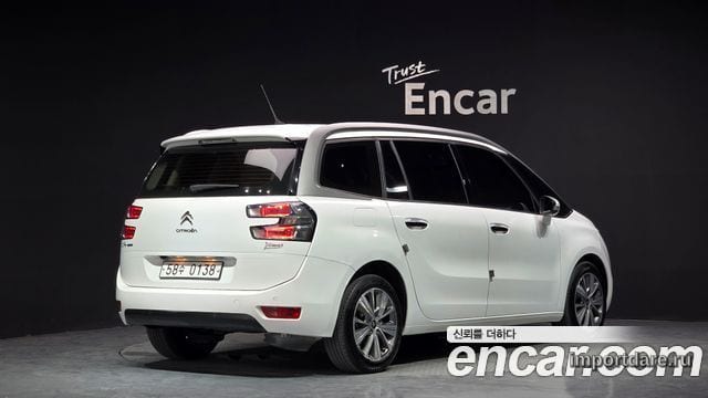 CITROEN GRAND C4 PICASSO 2017 — 144 096 км, Корея — под ключ — фото 2