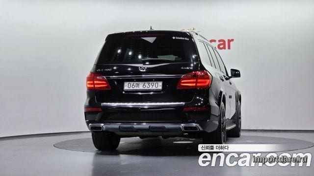 Mercedes-Benz Gl-Class сзади