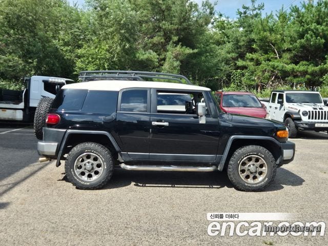 TOYOTA FJ 2012 — 128 000 км, чёрный, Корея — под ключ — фото 4