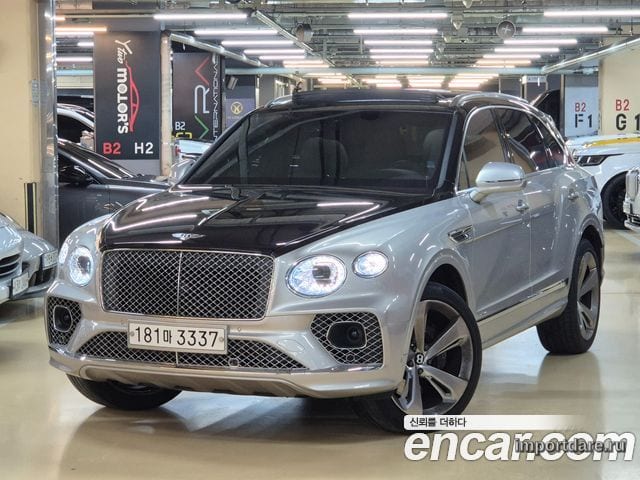 BENTLEY BENTAYGA 2023 — 42 864 км, коричневый, Корея — под ключ — фото 12