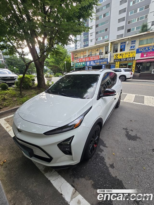Chevrolet Bolt интерьер