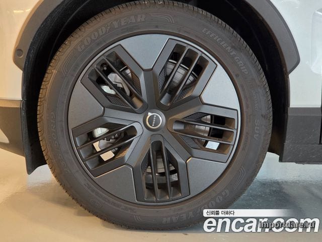 Volvo Ex30 детали