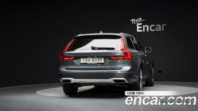 VOLVO V90 CROSS COUNTRY 2019 — 161 769 км, серый, Корея — под ключ — фото 4