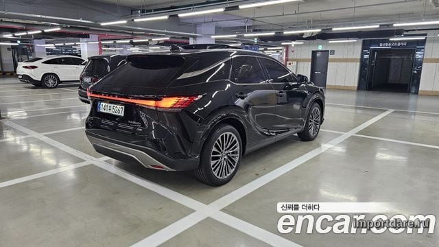 Lexus Rx сбоку