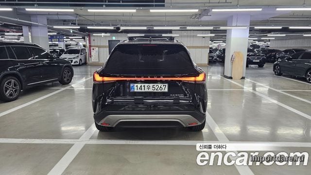 Lexus Rx сзади