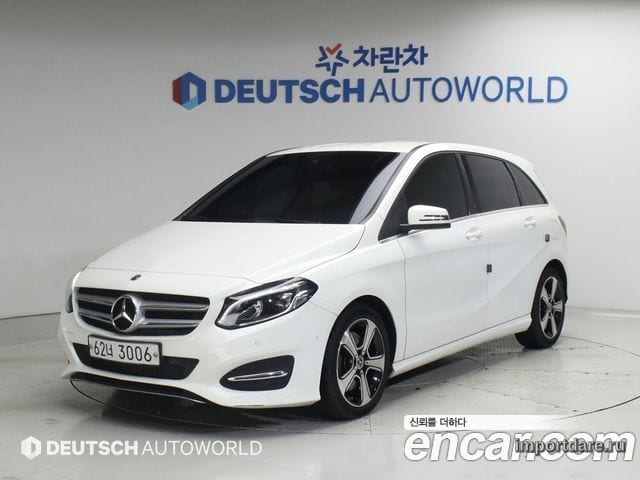 Mercedes-Benz B-Class спереди