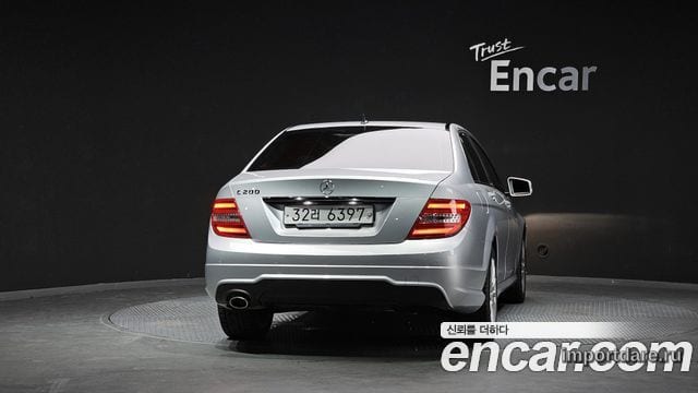 MERCEDES-BENZ C-CLASS W204 2014 — 76 120 км, серебристый, Корея — под ключ — фото 4
