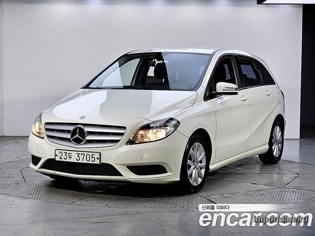 MERCEDES-BENZ B-CLASS W246 2013 — 141 513 км, белый, Корея — под ключ — фото 2