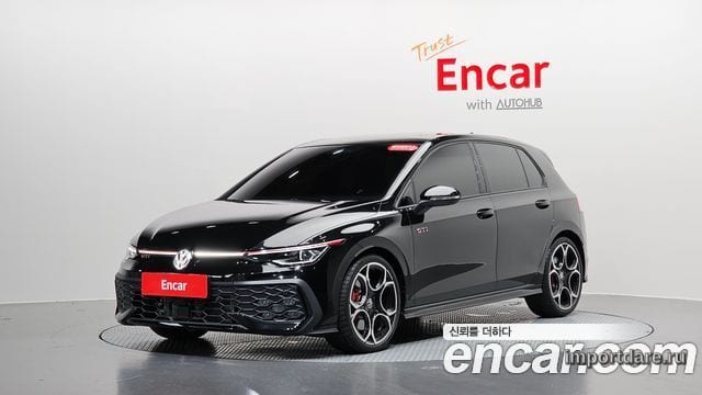 Volkswagen Golf спереди