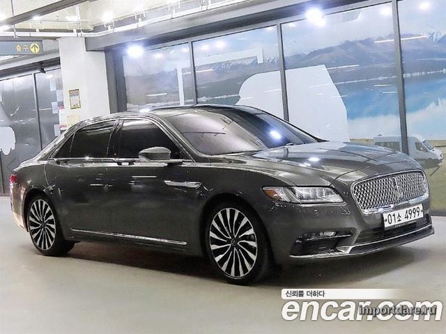 LINCOLN CONTINENTAL 1 2017 — 118 761 км, серебристо-серый, Корея — под ключ — фото 1