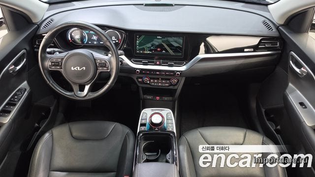 KIA NIRO PLUS 2024 — 46 256 км, белый, Корея — под ключ — фото 7