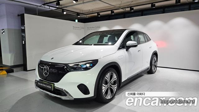 Mercedes-Benz Eqe спереди