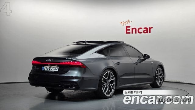 Audi A7 сзади