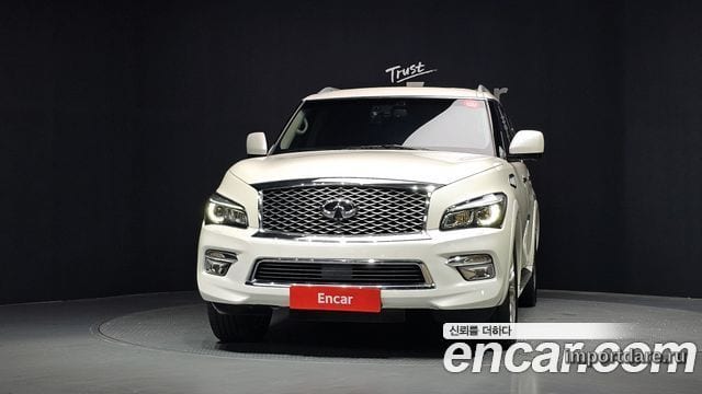 Infiniti Qx80 сзади
