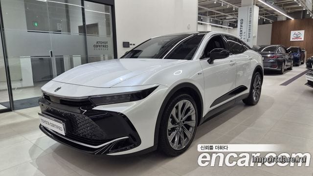 Toyota Crown Crossover 2026