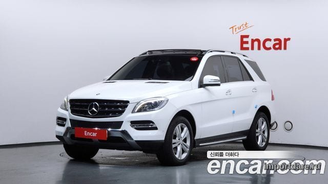 Mercedes-Benz M-Class спереди