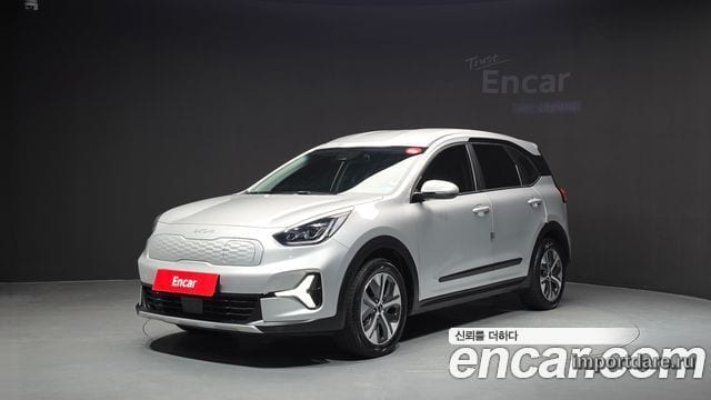 Kia Niro Plus 2024