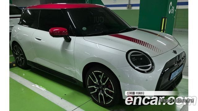 Mini Cooper Electric интерьер