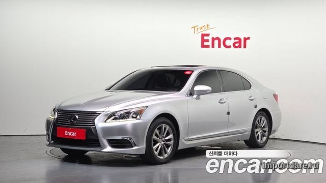 Lexus LS460 2016