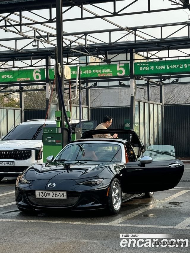 MAZDA MX-5 MIATA 2017 — 86 000 км, чёрный, Корея — под ключ — фото 6