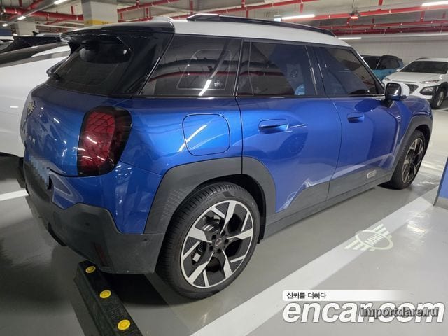 Mini Aceman сбоку