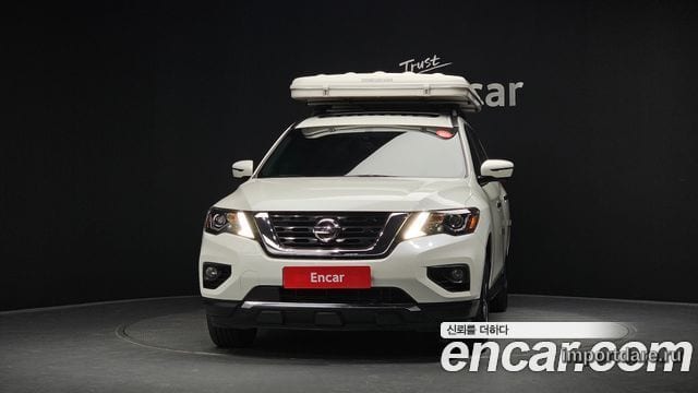 Nissan Pathfinder интерьер