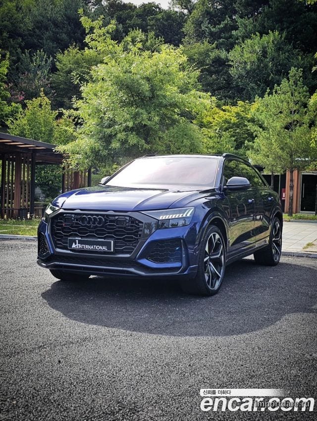 Audi RSQ8 2021