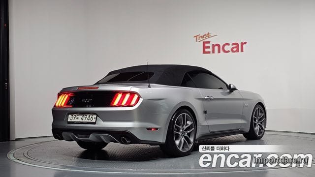 FORD MUSTANG 2017 — 82 389 км, серебристо-серый, Корея — под ключ — фото 2