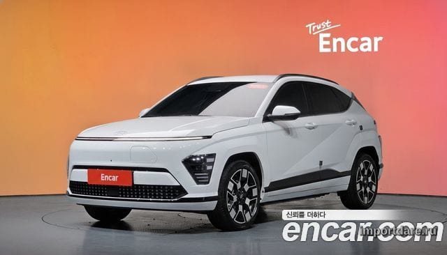 Hyundai Kona Electric сбоку