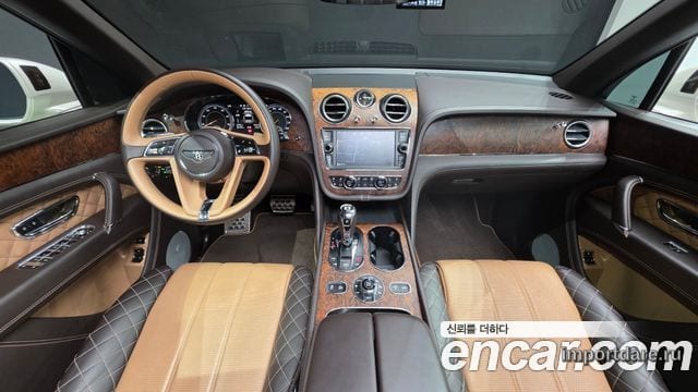BENTLEY BENTAYGA 2018 — 59 496 км, белый-перламутр, Корея — под ключ — фото 7