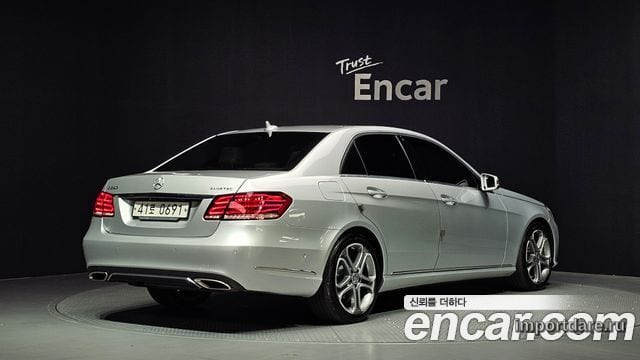 MERCEDES-BENZ E-CLASS W212 2016 — 112 075 км, серебристый, Корея — под ключ — фото 2