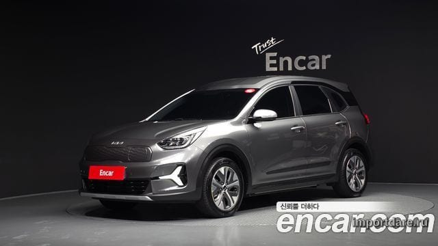 Kia Niro Plus 2024