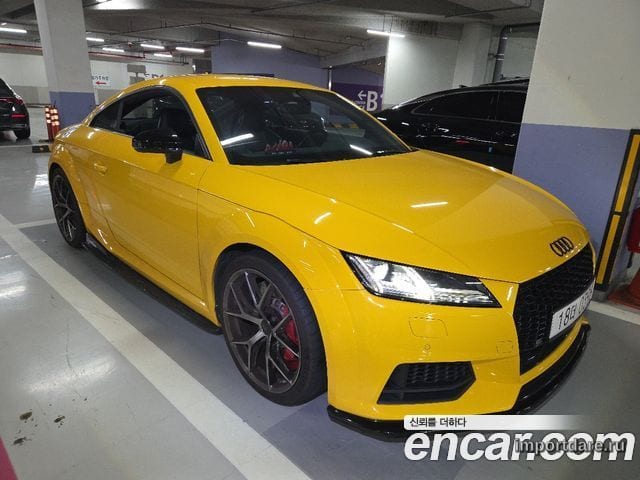Audi Tts сзади