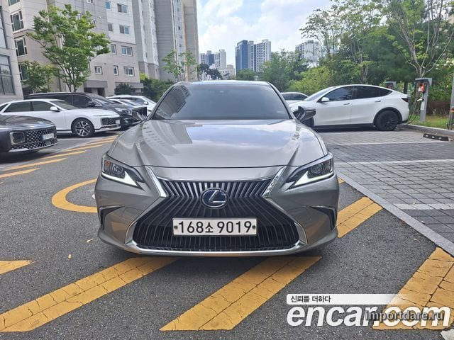 LEXUS ES300H 2020 — 79 100 км, светло-золотистый, Корея — под ключ — фото 1