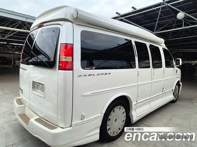 CHEVROLET EXPRESS VAN 2011 — 145 022 км, белый-перламутр, Корея — под ключ — фото 2