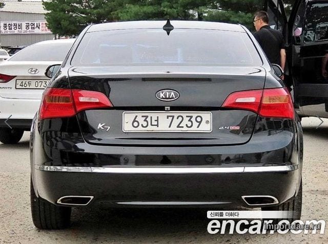 Kia Prestige сзади