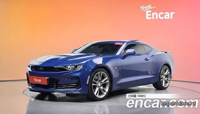 Chevrolet Camaro сбоку