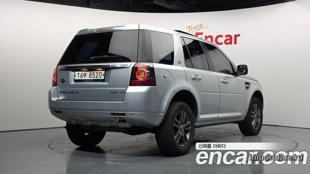 Land Rover Freelander сбоку